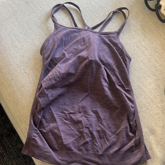 Poise Seamless Yoga Tank - Picture 2 of 4